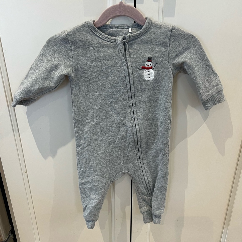 Petit Lem Gray Snowman Footie 6m